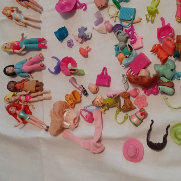 Polly Pocket dolls, clothes and accessories and misc other size items - Picture 2 of 5